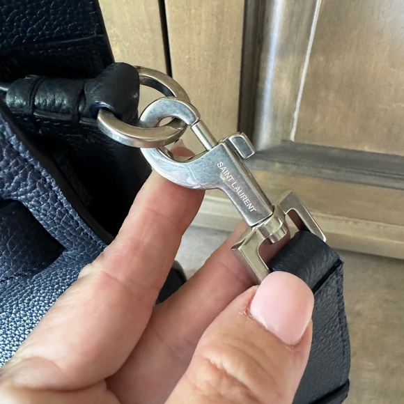 Authentic YSL Sac De Jour North/South - Picture 8 of 11